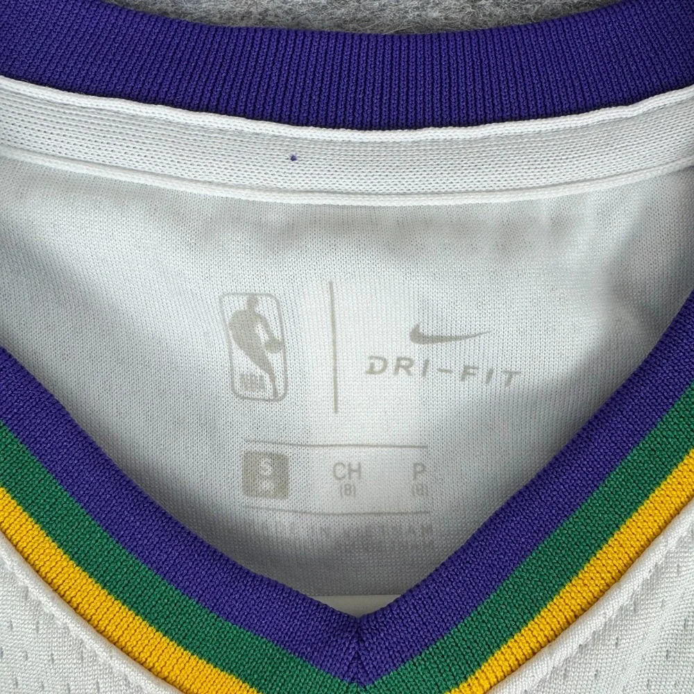 Nike New Orleans Pelicans Zion Williamson #1 City Edition Swingman Jersey Kids S
